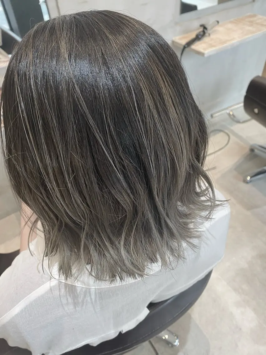ミディアム カラー 塚本 昂のヘアスタイル