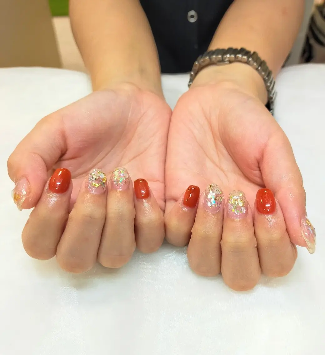 ネイル キラキラネイル ニュアンスネイル maruyasu. yのネイルデザイン