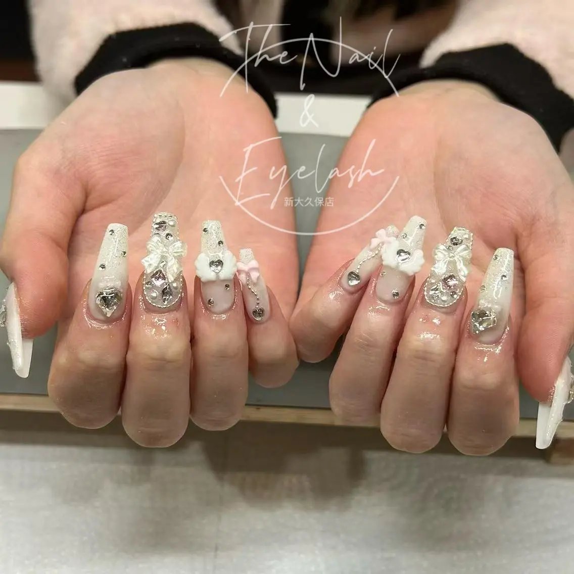 ネイル ガーリー ハート キラキラネイル 韓国ネイル ロングネイル ハンドネイル ハンドケア The Nail 新大久保店のその他イメージ