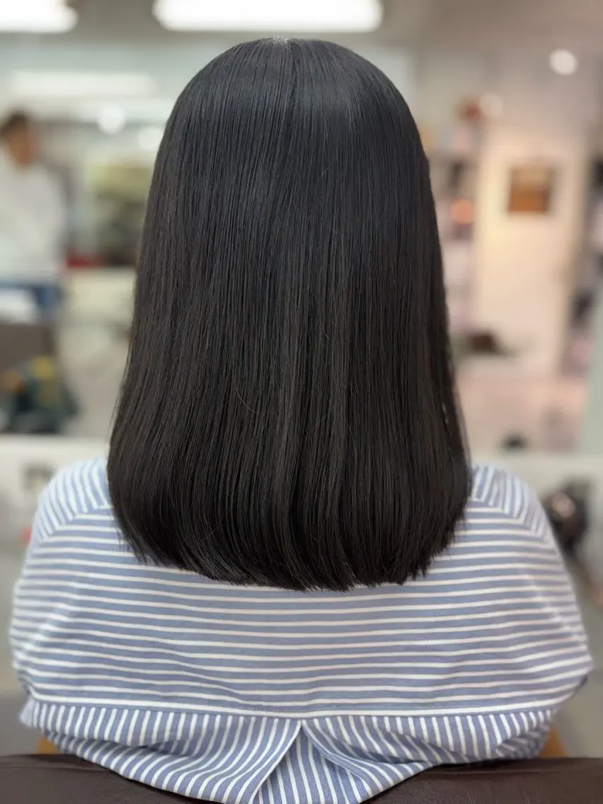 ミディアム カット 松山 彩香のヘアスタイル
