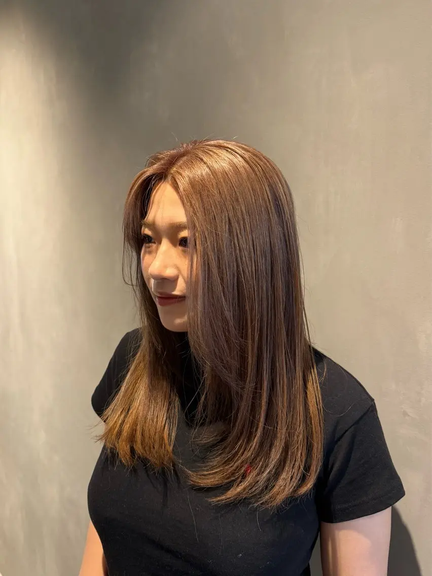 ロング カラー ベージュカラー 透明感カラー ミルクティーベージュ 似合わせカット/ボブ ナチュラルメンズヘアのヘアスタイル