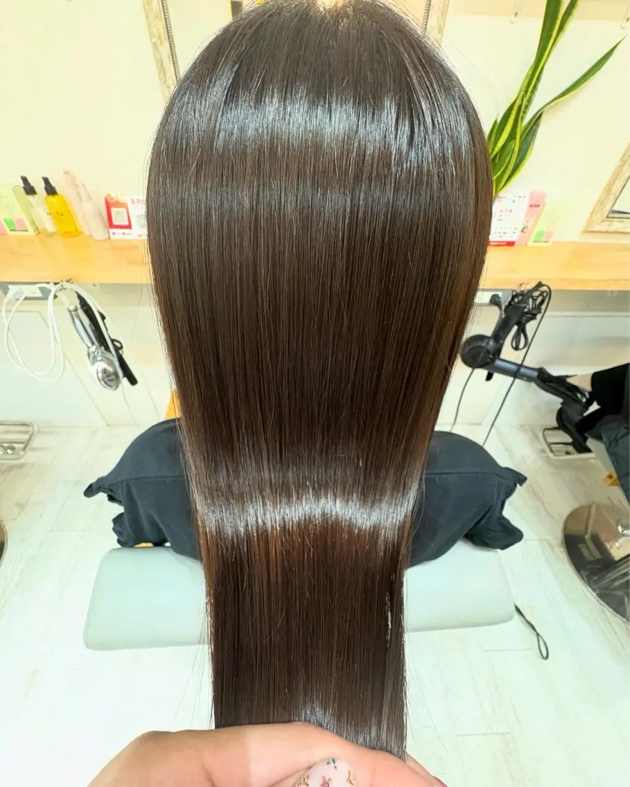 ロング 縮毛矯正 レイヤーカット・ 縮毛矯正 星野のヘアスタイル
