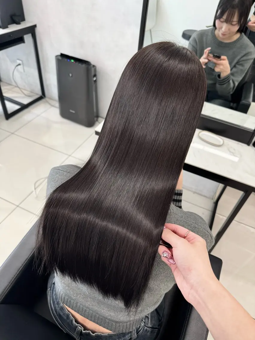 ロング トリートメント ヘアカラー トリートメント 🫧艶髪🪽 Karinのヘアスタイル