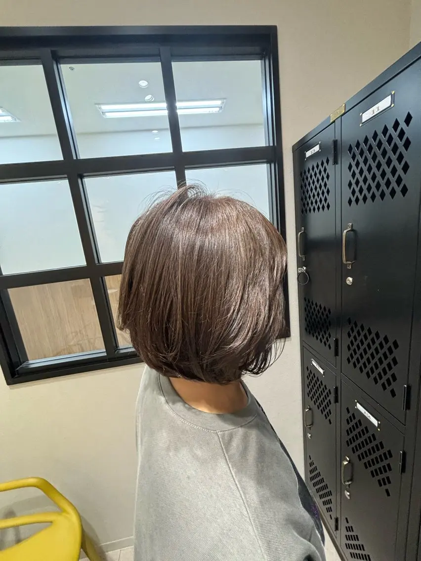 ショート カット ヘアカラー トリートメント 大人かわいい×艶髪 🤍塩川のヘアスタイル