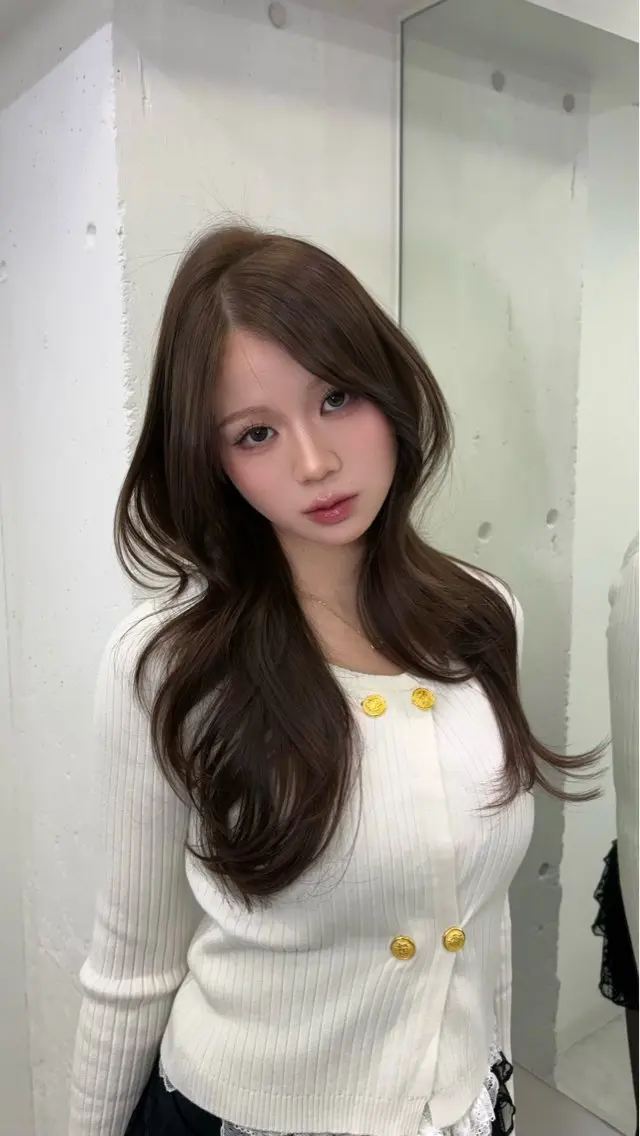 ロング カット ヘアカラー ワンホンヘア 🤍𝑀𝐼𝐻𝑂のヘアスタイル