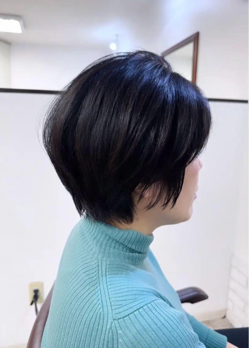 白髪をしっかりカバー*頭皮&髪のケア付き"リタッチ~ショート限定"コース【初回20%off】カット込みの写真