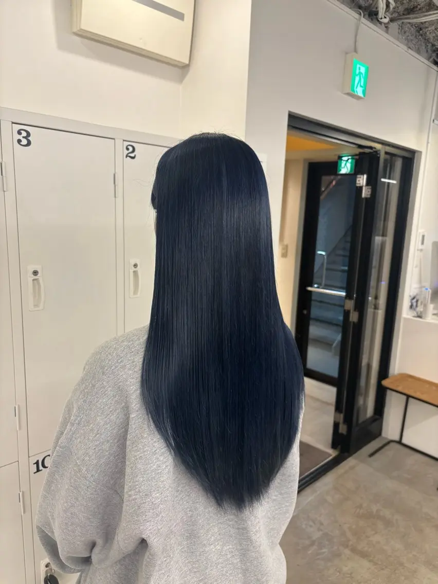 ロング ヘアカラー トリートメント OMURA MINORIのヘアスタイル