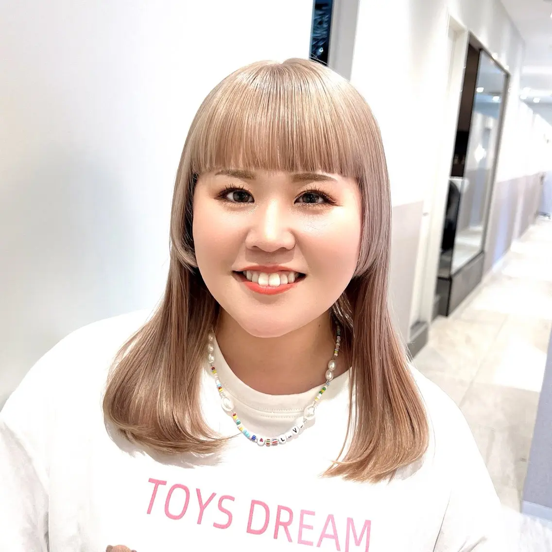 ミディアム カラー ヘアカラー トリートメント 🩵ブリーチカラー MIORI🩵のヘアスタイル
