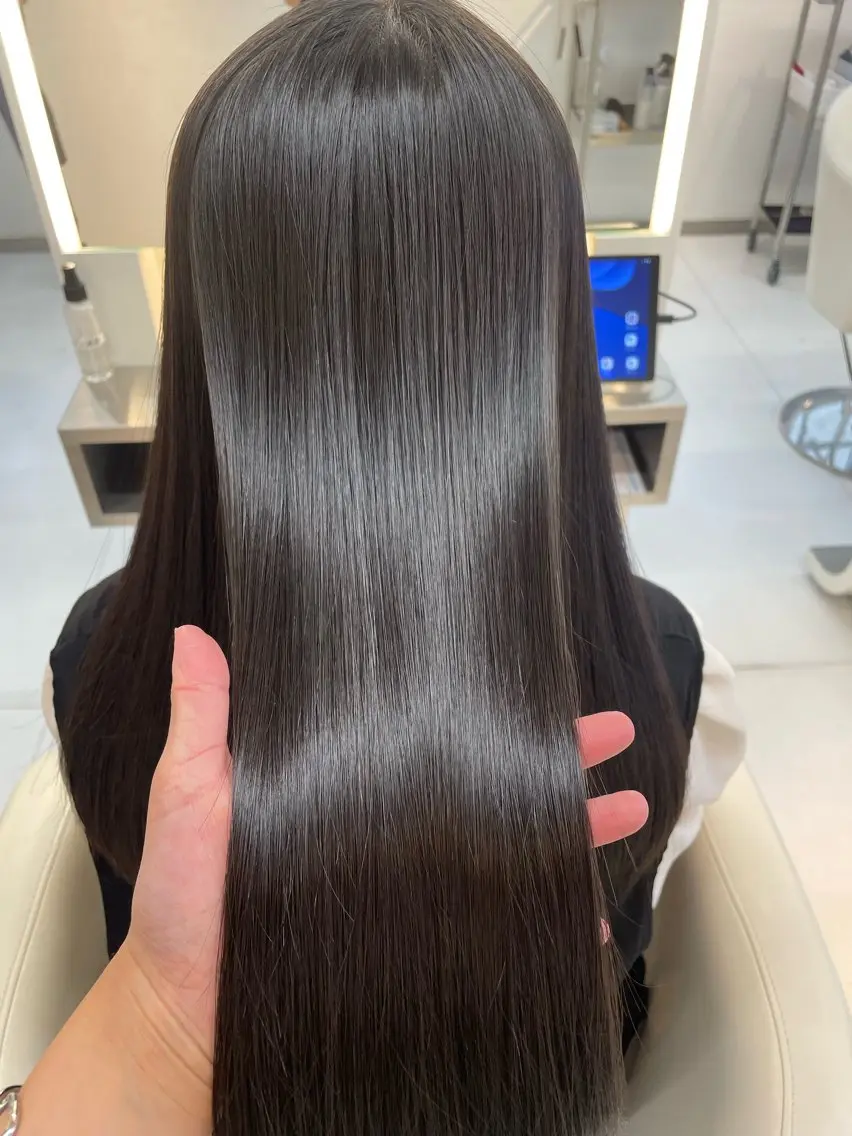 【うねり無しな髪へ‼️髪質改善ストレート✨】プレミアムケア付き🤩の写真
