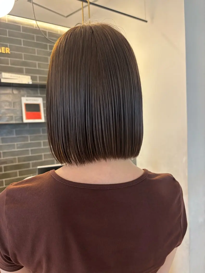 ミディアム カット ヘアカラー 縮毛矯正 西田 美侑/ 前髪・顔周りカットのヘアスタイル