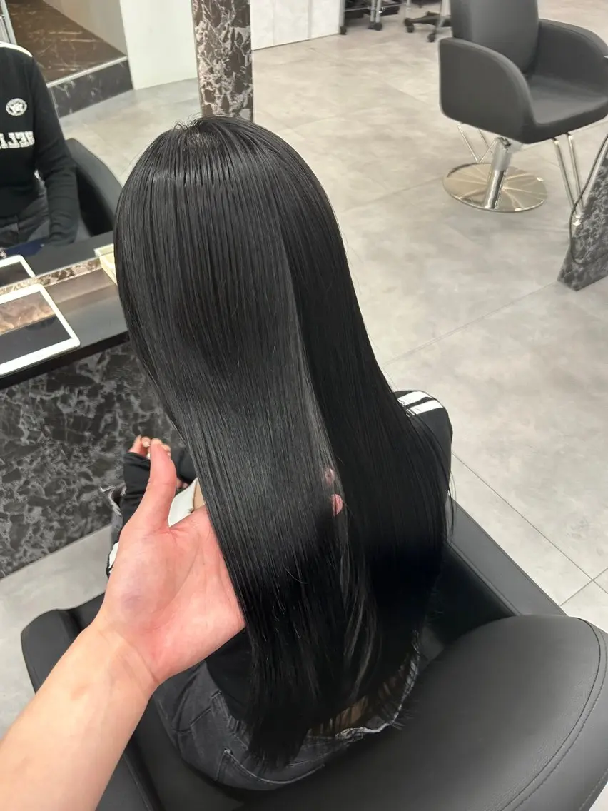 ロング 縮毛矯正 山田 航平のヘアスタイル