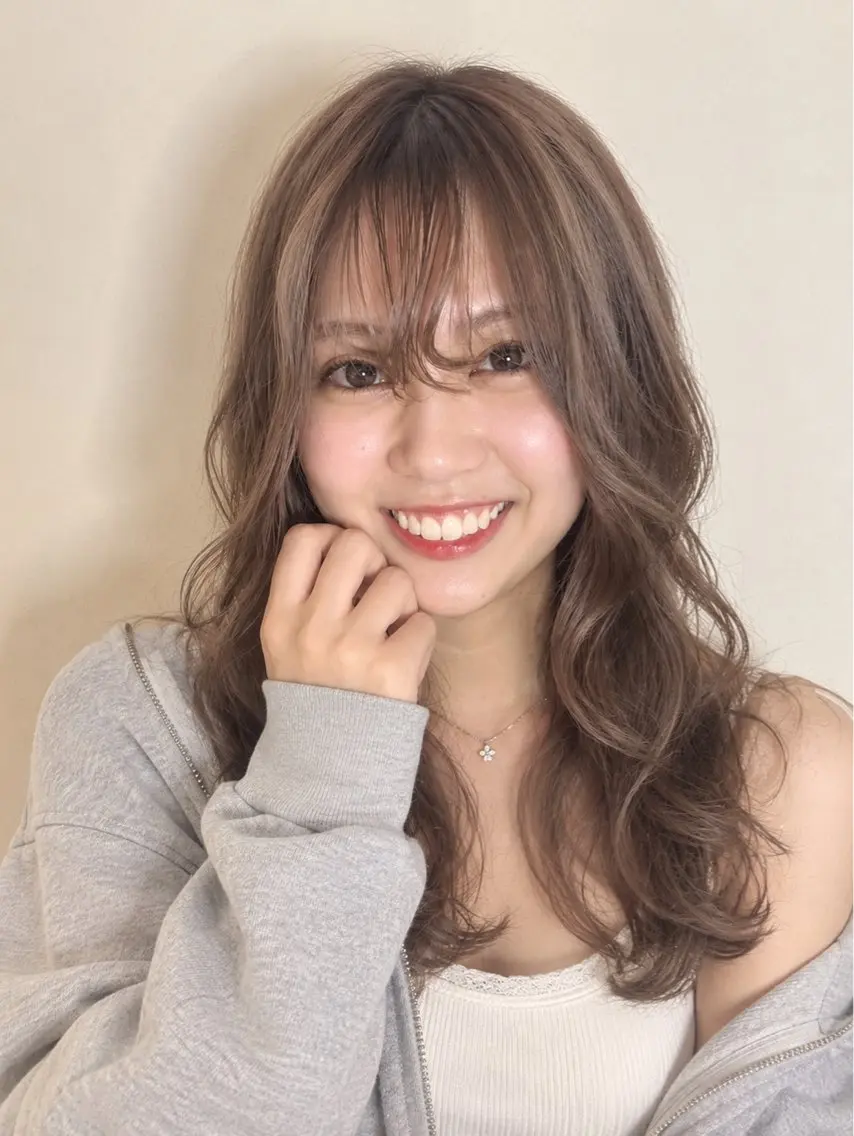 ロング カラー ヘアカラー トリートメント m ā l o. マァロのヘアスタイル