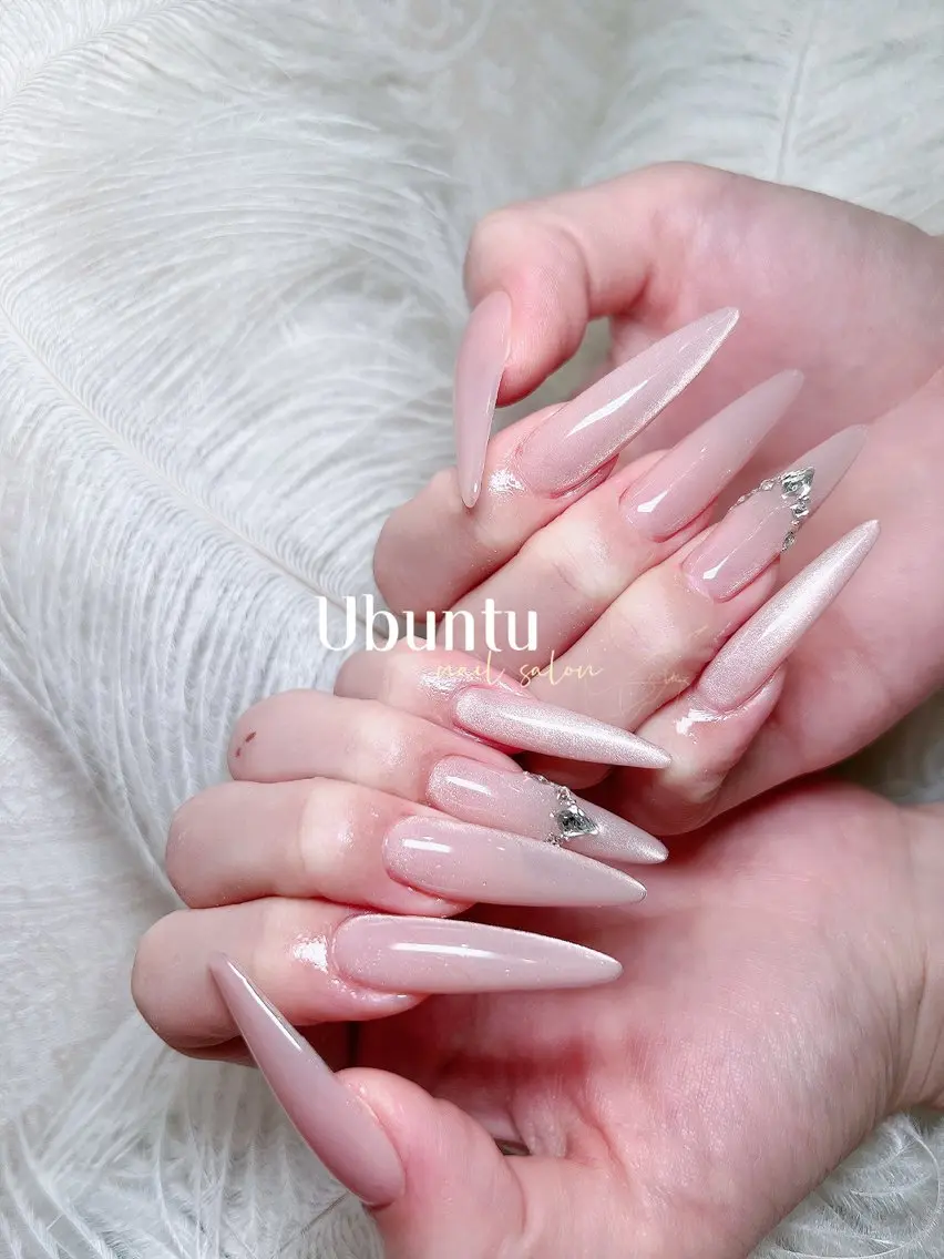 ネイル チークネイル 韓国ネイル ロングネイル スカルプネイル ワンホンネイル ハンドネイル Ubuntu🎀 ネイルサロン✨のネイルデザイン