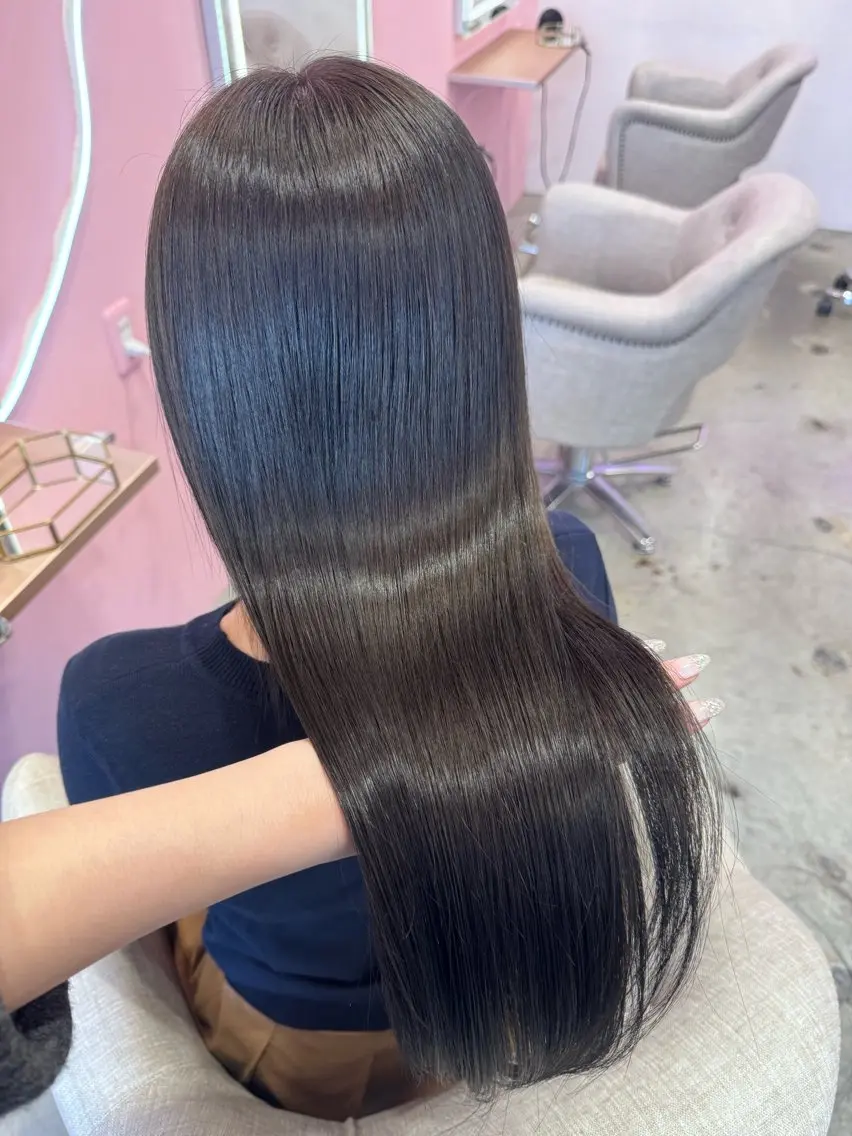 ロング カット ヘアカラー 艶カラー✨レイヤー 𝐚𝐲𝐚𝐤𝐚のヘアスタイル