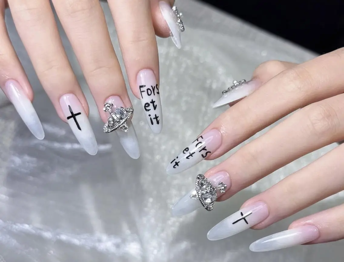 ネイル ハンドネイル 🎀 NaNa_nailのネイルデザイン