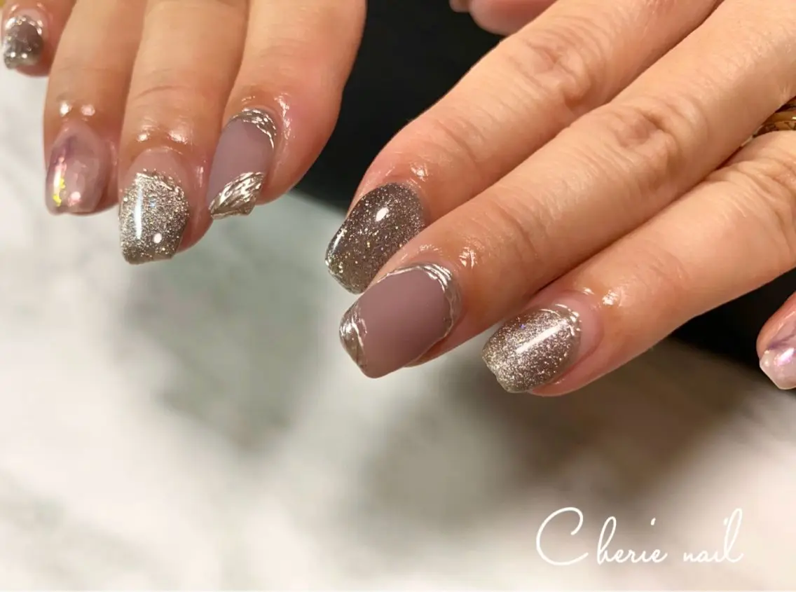 ネイル ジェルネイル マグネットネイル ミラーネイル ニュアンスネイル ハンドネイル Cherienail yunaのネイルデザイン