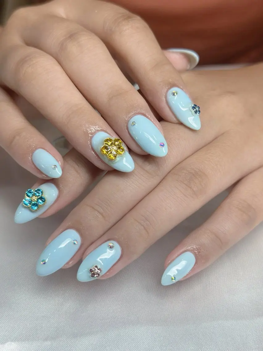 ネイル ワンカラーネイル ストーンネイル Mi nailsのネイルデザイン