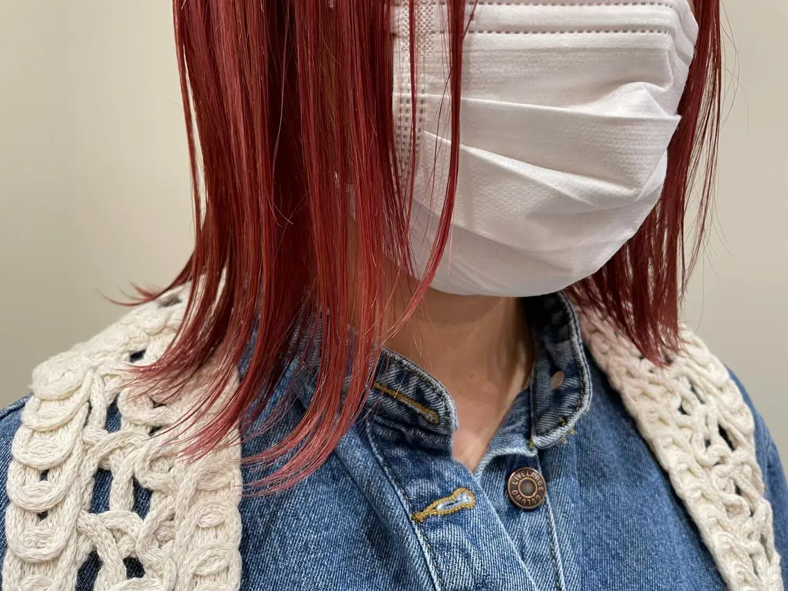 ミディアム カラー ピンクカラー レッドカラー Amour なぐらのヘアスタイル