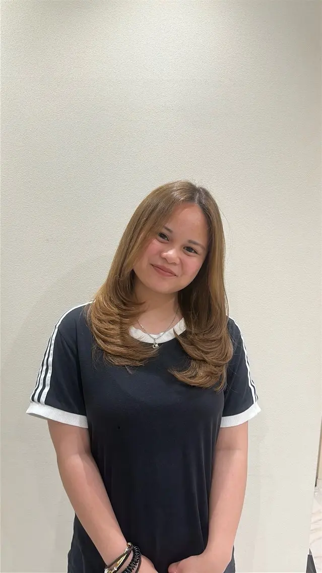 セミロング こはな🎀梅田🎀 レイヤーカット💖のヘアスタイル