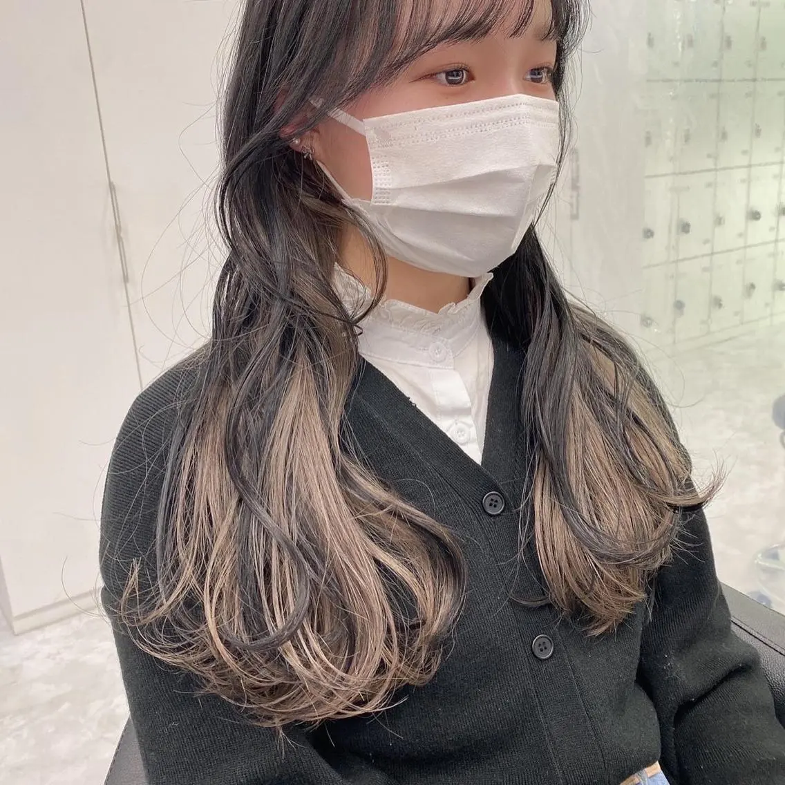 セミロング カラー センターパート特化 井上健太のヘアスタイル
