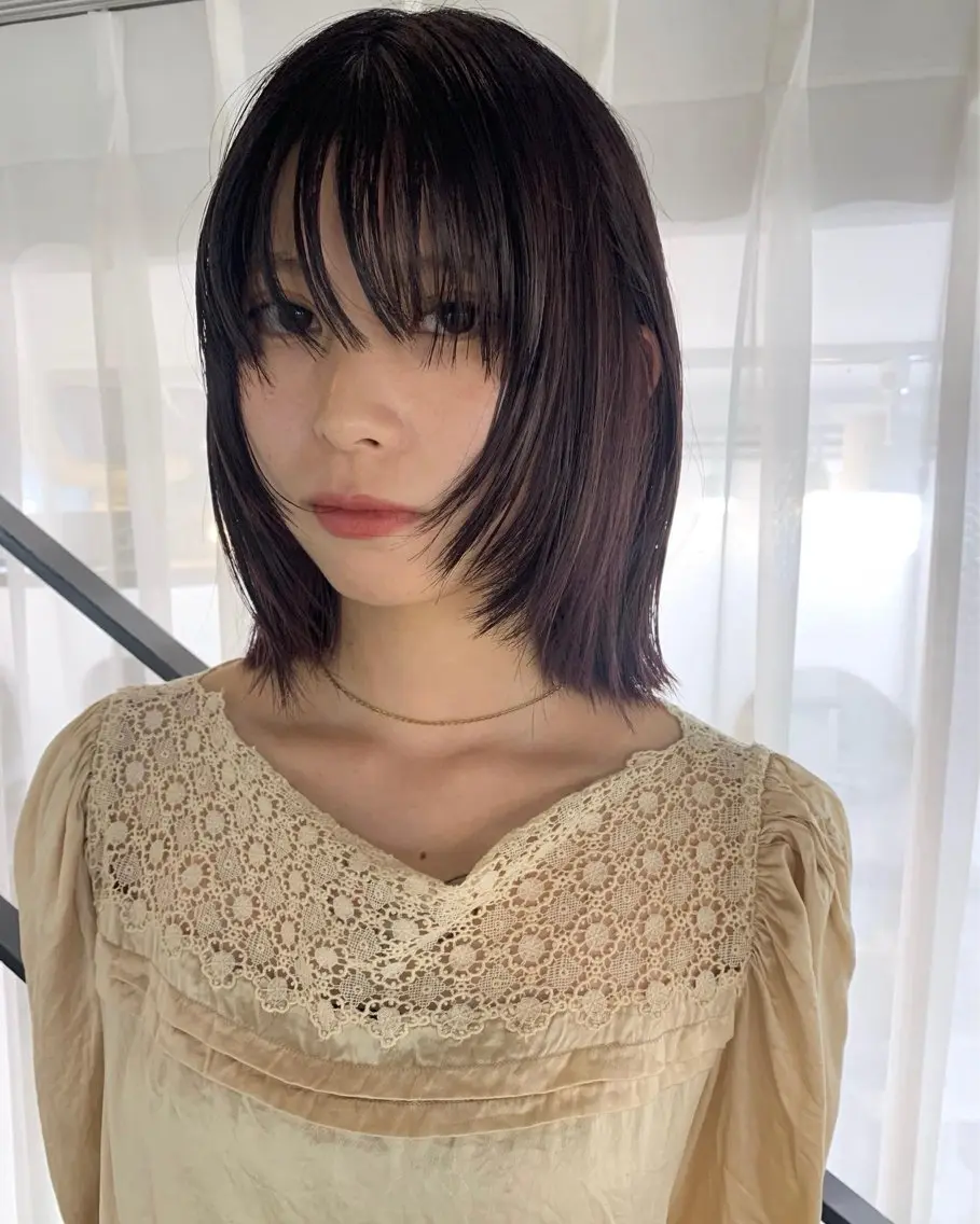 ミディアム レイヤーカット カット ヘアカラー トリートメント オカモト ハルカのヘアスタイル