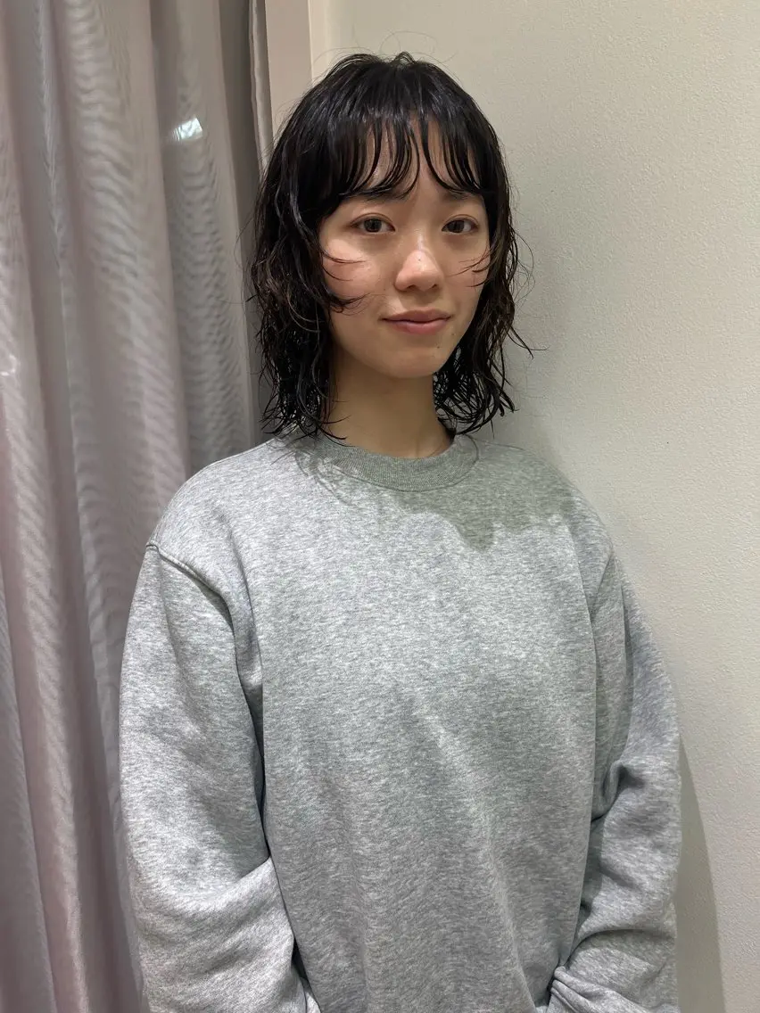 ミディアム パーマ カット パーマ トリートメント 松村 澪里のヘアスタイル