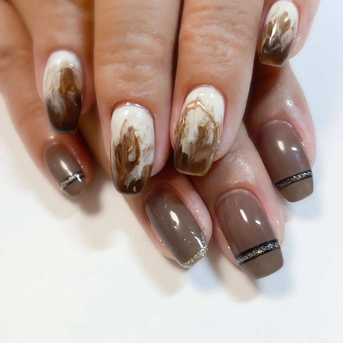 ミディアム ネイル ハンドネイル &.nail/ ニュアンス/持込み可のネイルデザイン