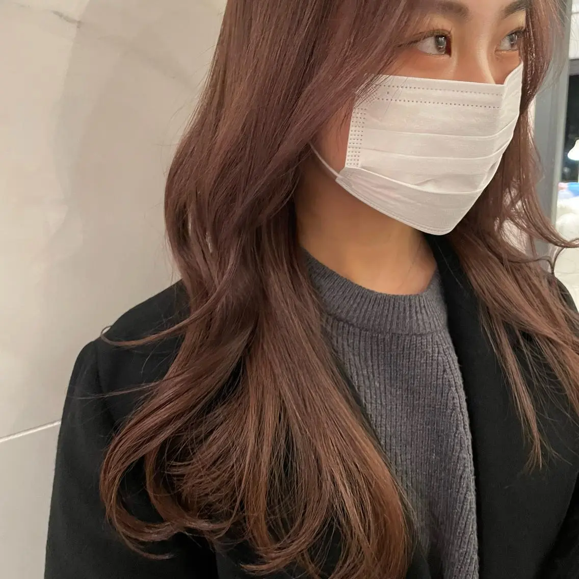 カラー アッシュ ベージュカラー ブリーチ 透明感カラー グレージュ 石山 洸平のヘアスタイル