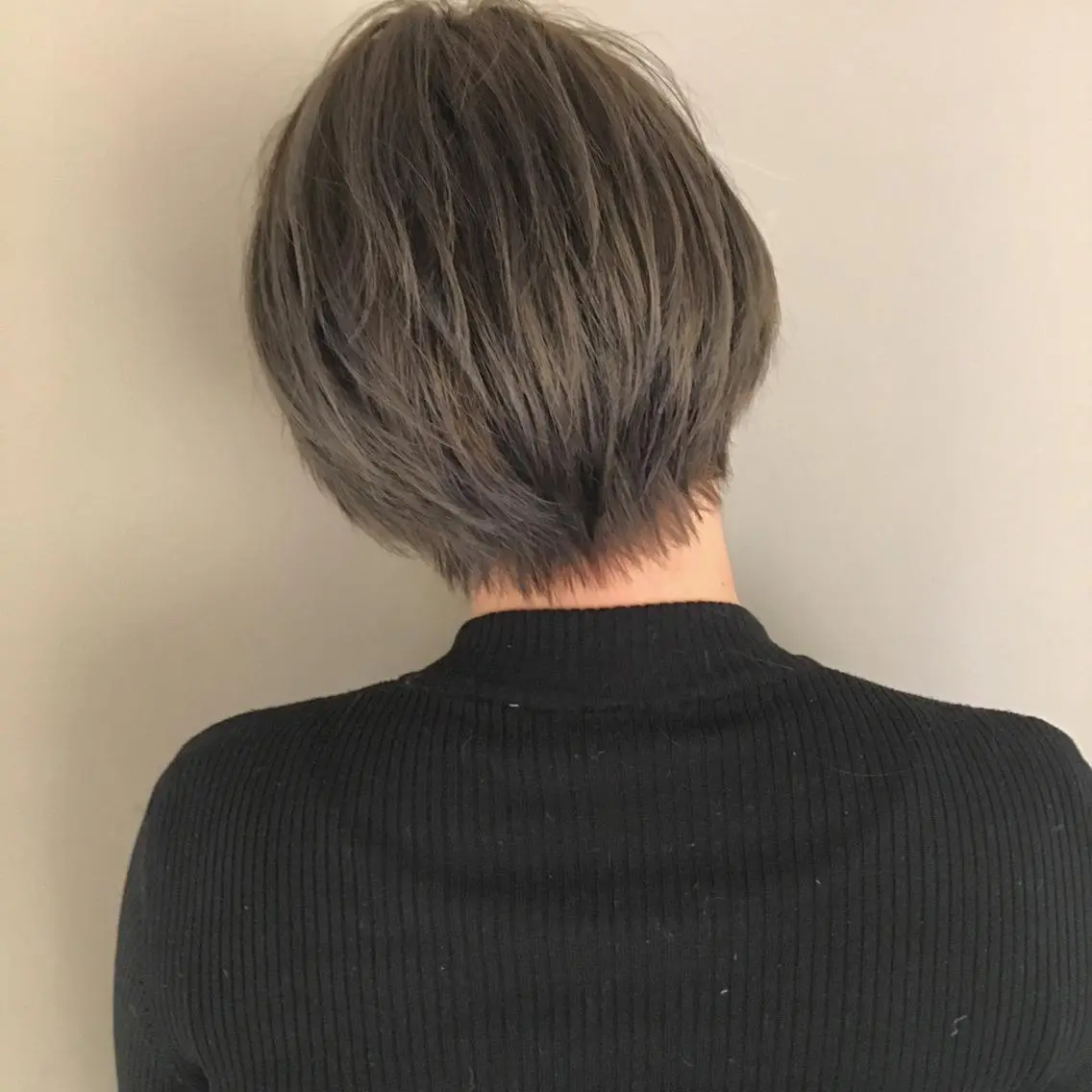 ショート カラー レイヤーカット BLend 渋谷のヘアスタイル