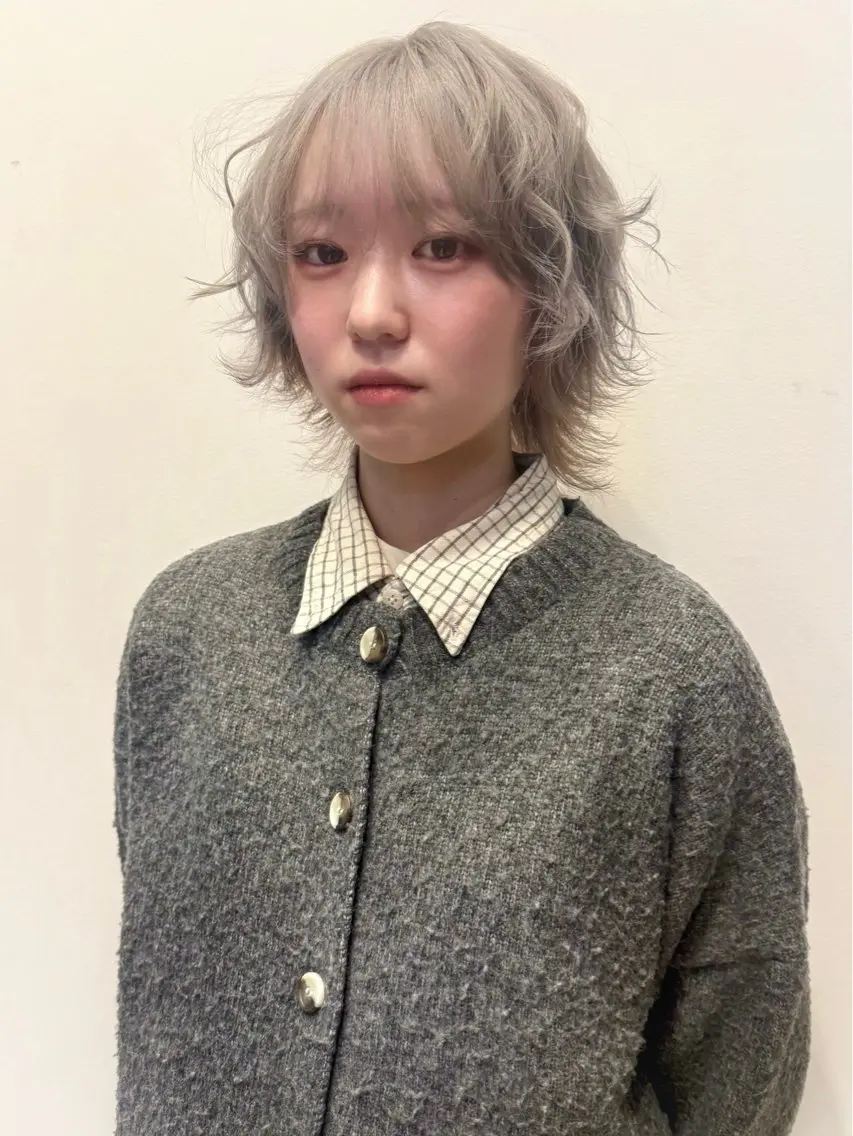 ショート カラー ヘアカラー 村岡彩優/松本 /ブリーチ/艶カラーのヘアスタイル