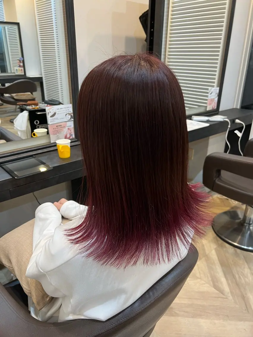 グラデーションエンドカラー(全体ブリーチする場合+2200円)の写真