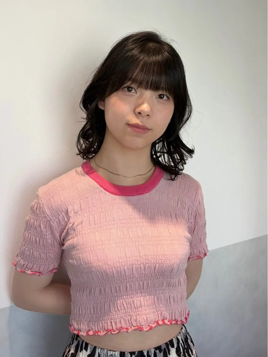 ミディアム ミディアムパーマ カット パーマ トリートメント ゆうか 栄 コテ巻きパーマのヘアスタイル