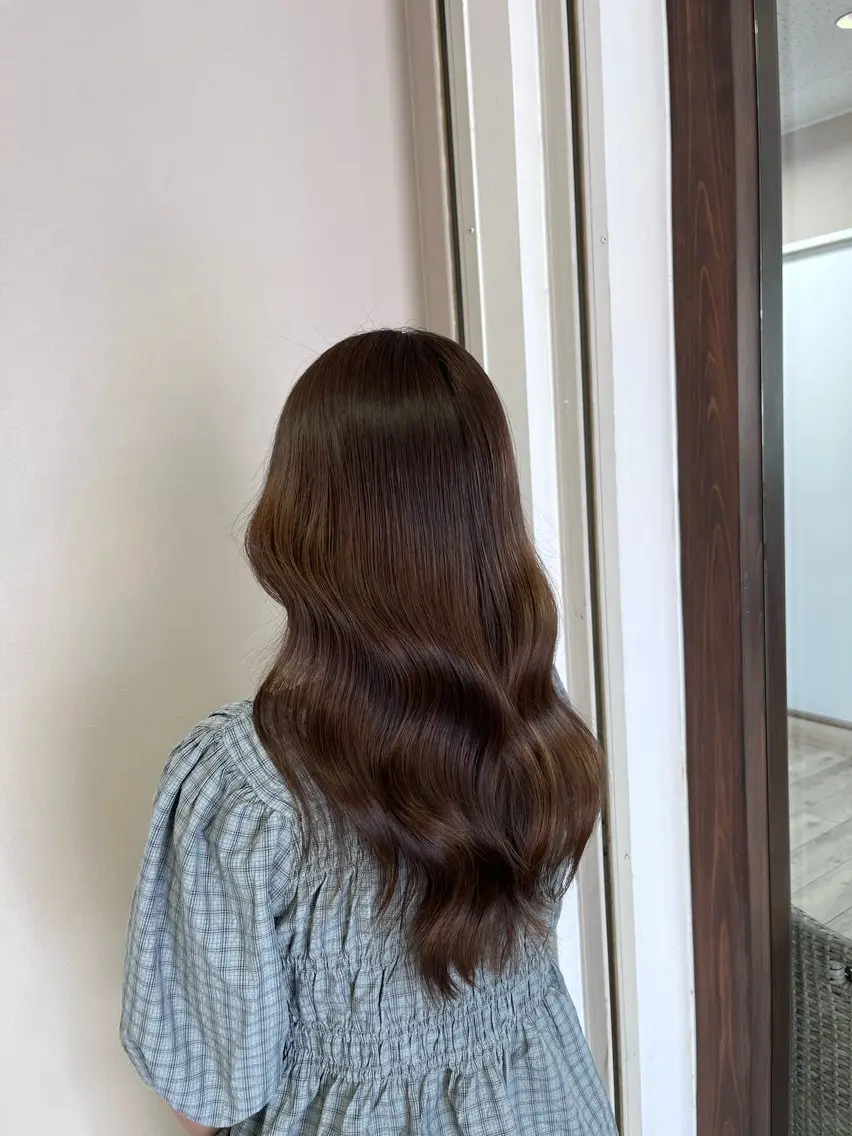 セミロング カラー グレージュ オリーブグレージュ オリーブグレー カット ヘアカラー ユニセックスデザイン ショーイチのヘアスタイル