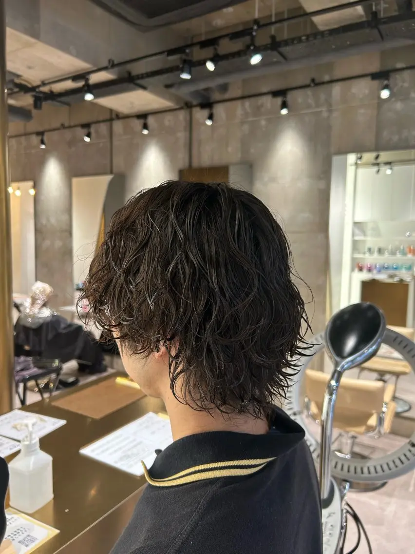 【👑人気No. 1✨】💫メンズ限定おすすめメニュー‼️【カット✂︎ツイストスパイラルor波巻きケアパーマ✨🦱】の写真