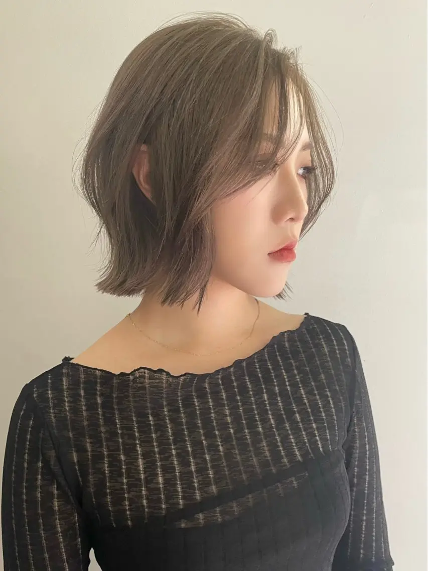 ショート ミルクティーベージュ レイヤー/あげは🎀のヘアスタイル