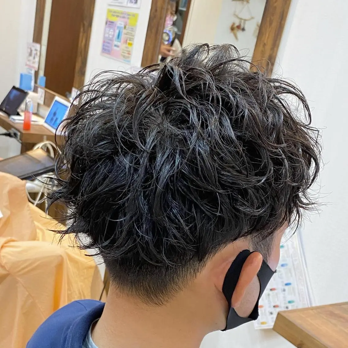 パーマ メンズ センターパート マッシュ メンズパーマ 学生（メンズ向け） メンズツイストパーマ 原田 涼矢のヘアスタイル