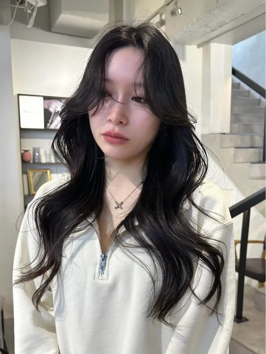 ロング カット レイヤーカット カノン🩷のヘアスタイル