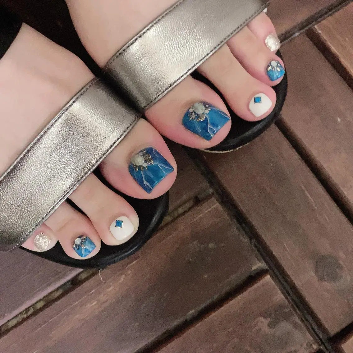 ネイル フットネイル SOL NAILのネイルデザイン