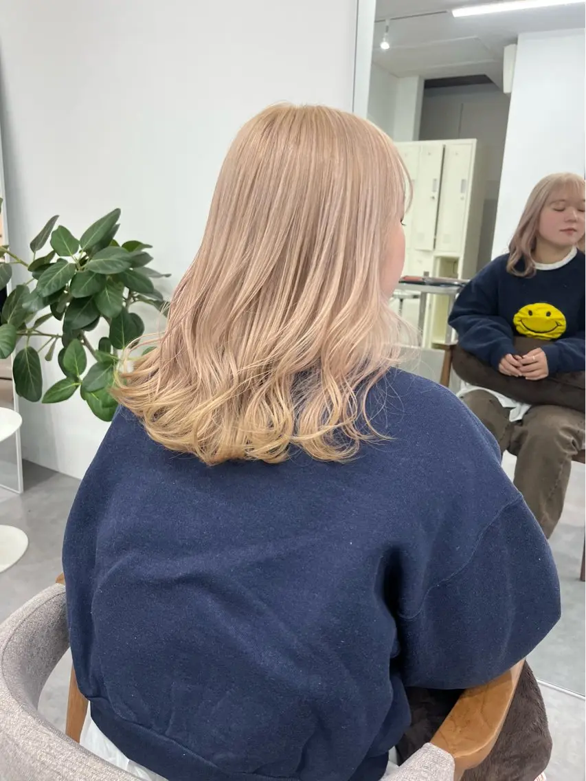 ミディアム 🟣niw SHUNNA🟣のヘアスタイル