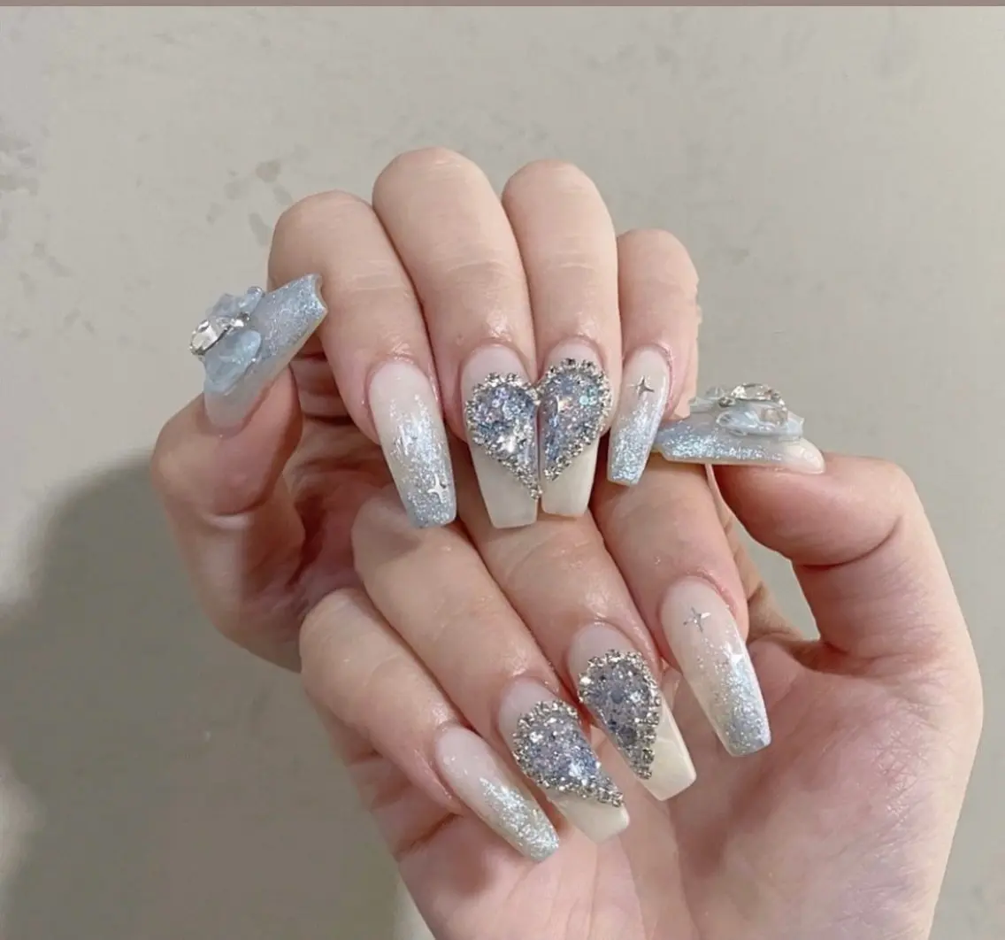 ネイル MoonHi Nail 朝霞台のネイルデザイン