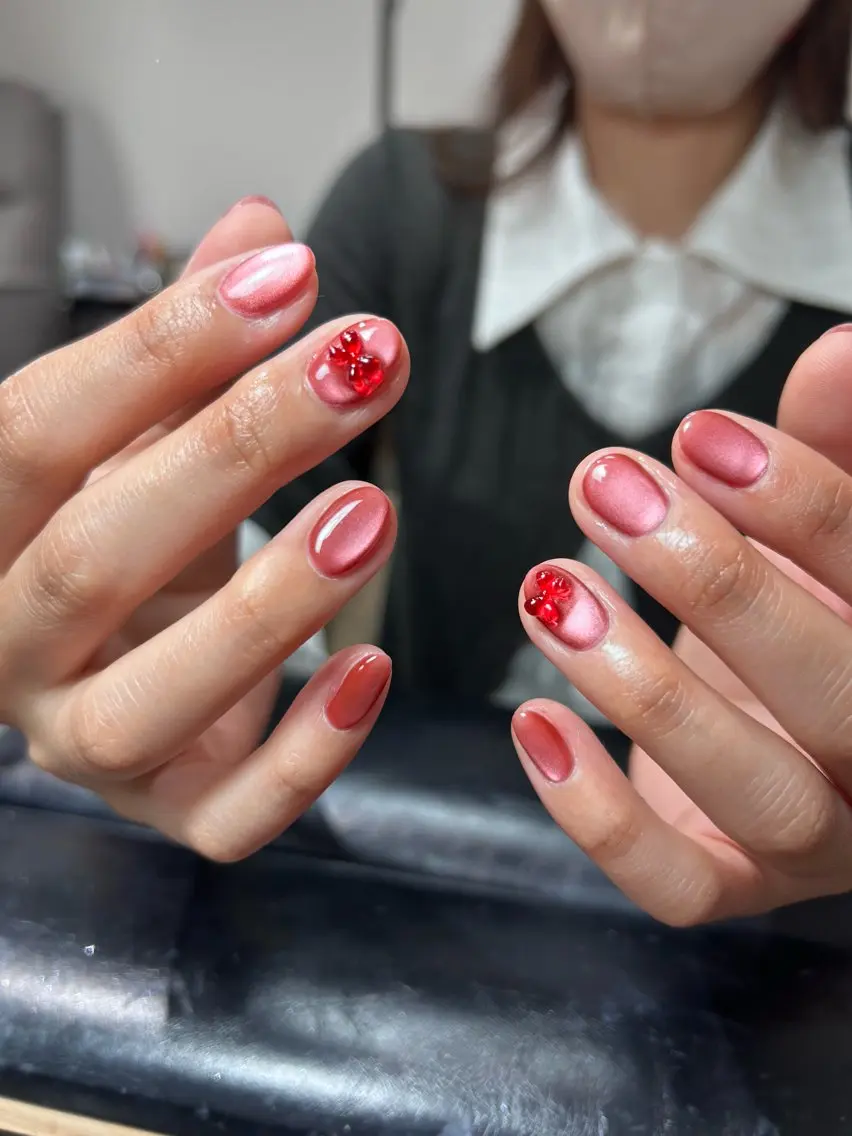 ネイル グラデーション ラメ(グリッター) マグネットネイル ミラーネイル ニュアンスネイル ハンドネイル Lumi de nailsのネイルデザイン