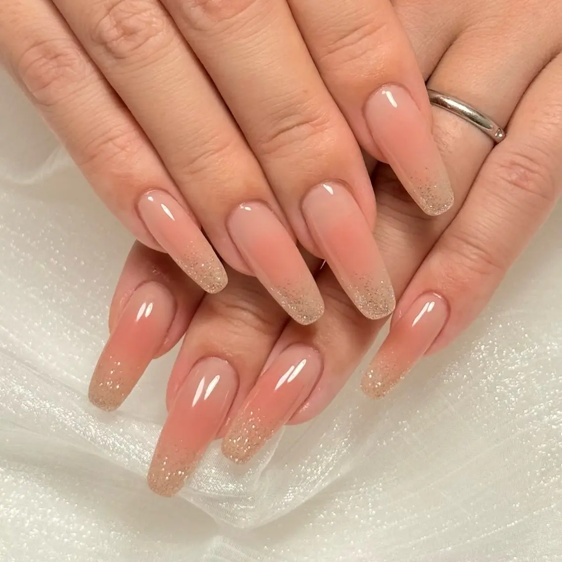 ネイル チークネイル ラメ(グリッター) ハンドネイル calm nailのネイルデザイン