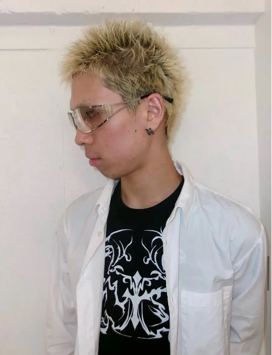 ショート カラー メンズ カット ヘアカラー ナオイ タイキのヘアスタイル