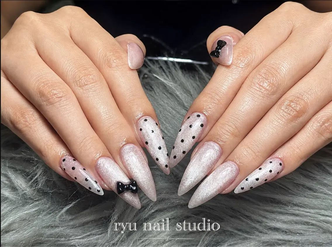 ネイル アートネイル フレンチネイル ジェルネイル キラキラネイル ニュアンスネイル ハンドネイル Ryu Nail YukiChanのネイルデザイン