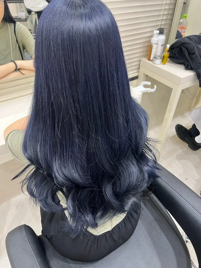 ロング カラー ベージュカラー ブルーカラー ネイビーカラー 大人上品ベージュ 🎀HARUNAのヘアスタイル