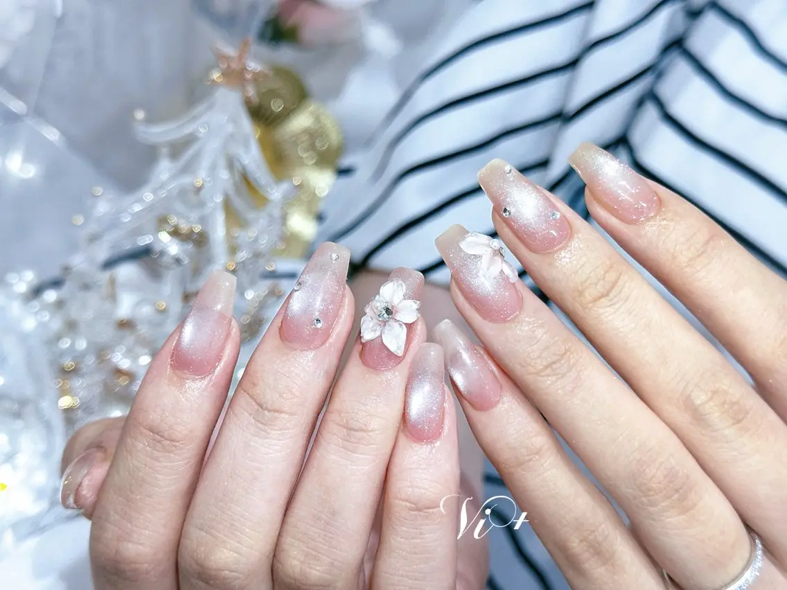 ネイル ハンドネイル ✨Nailsalon Vi+✨のネイルデザイン