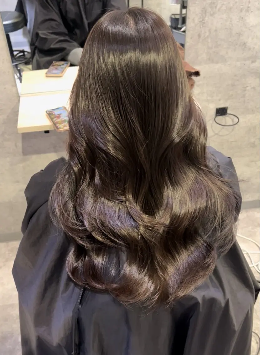 ロング カット ヘアカラー トリートメント _WHITE 若狭のヘアスタイル
