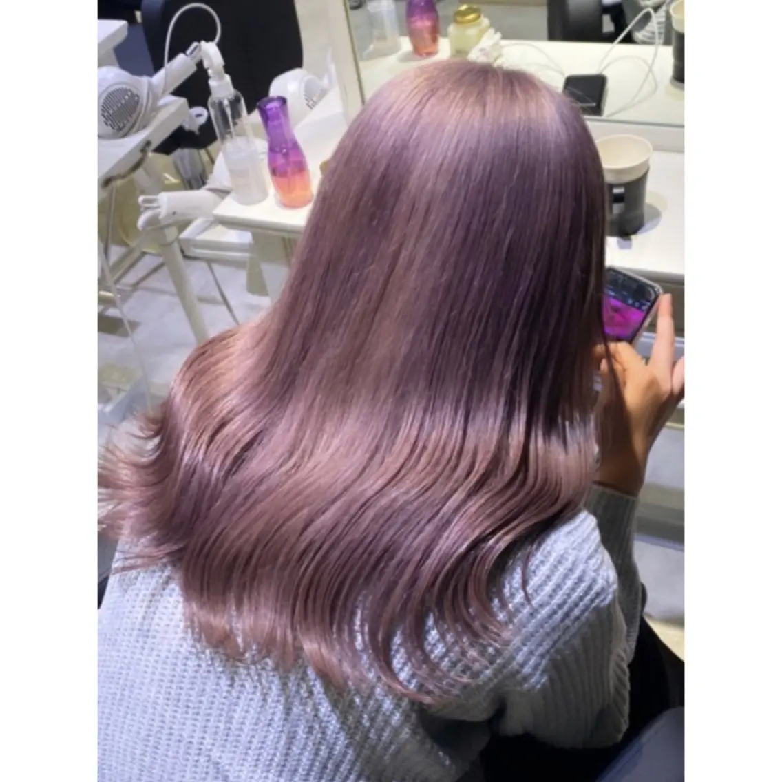 セミロング カラー ラベンダーカラー 💖ブリーチ/暖色 𝐘𝐮𝐢💖のヘアスタイル