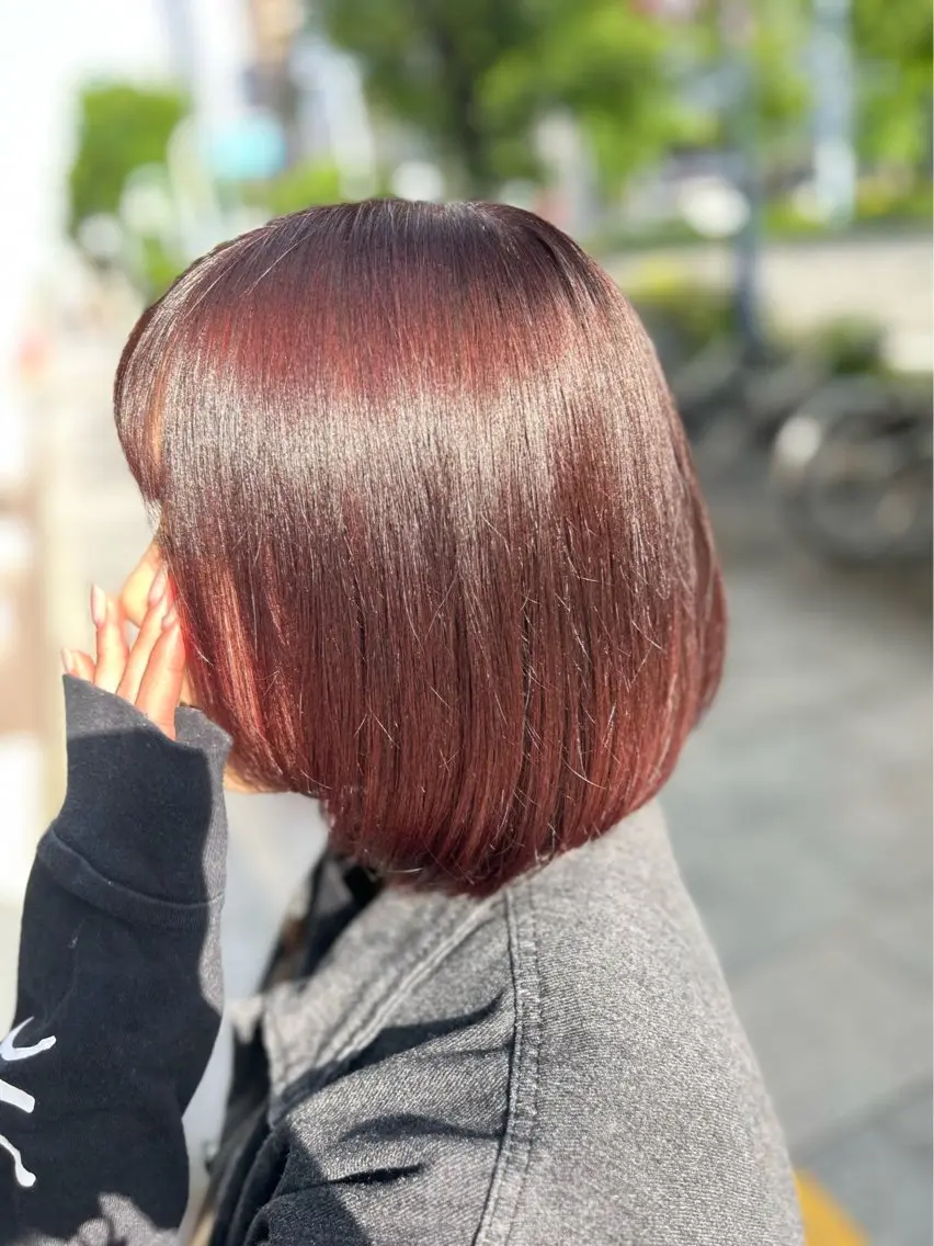 ボブカット+フルカラー(カラーの前処理付き)の写真