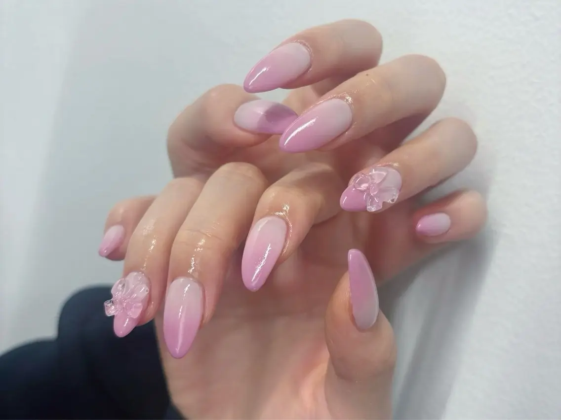 ネイル オーロラネイル チークネイル フレンチネイル 氷ネイル・うるうるネイル 韓国ネイル ハンドネイル rina ニュアンス♡ワンホンのネイルデザイン